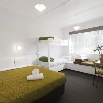 Cosy Cottage Thermal Holiday Park Hotels near Ohinemutu