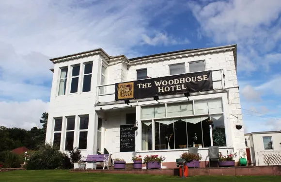伍德豪斯酒店
