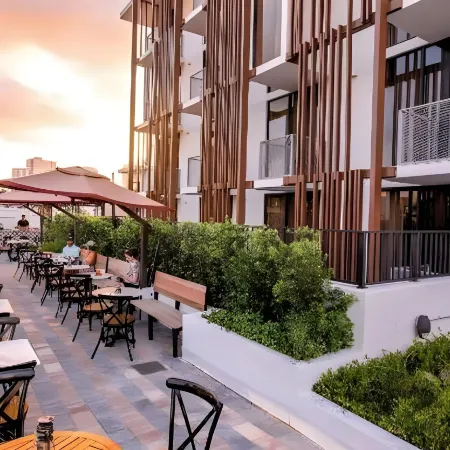 Upsun Hotel & Social Club
