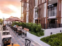 Upsun Hotel & Social Club