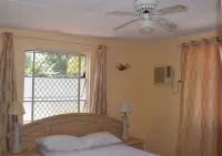 熊蘭旅館暨公寓