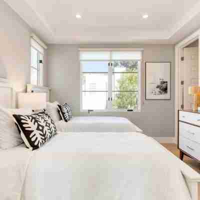 Sea Crown by AvantStay Rooms
