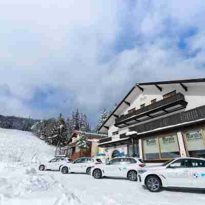 マリレン ホテル Hotel Exterior