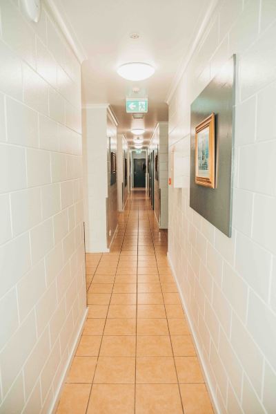 廊下 ケアンズ クイーンズ コートの写真