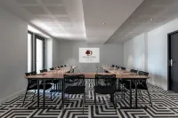 Hotel du Roi & Spa by Sowell Collection - parking