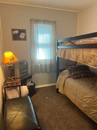 Sacandaga Lake Access, Kayaks, Private Yard, 30 Minutes to Saratoga