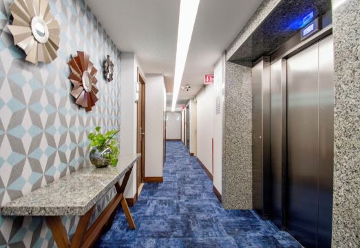 호텔 벨벳 플라자