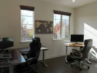 Luxury 5-Bed 3-Bath w Gym, Office, Game Room & EV Charger アンテロープのホテル