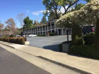 Oak Motel Hotels in Los Altos