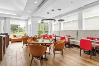 Hilton Garden Inn Syracuse - breakfast