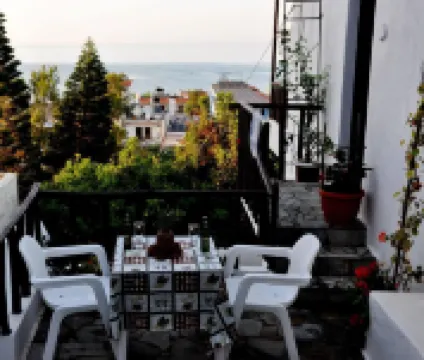 Heliotrope Apartments