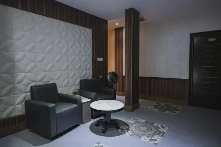 RedDoorz Plus near Gold Coast Ferry Terminal Batam