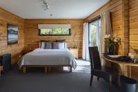 Westwood Lodge Hotels near Waiho River