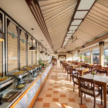 Royal Hotel and Convention Tretes