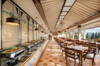 Royal Hotel and Convention Tretes Hotels in Prigen
