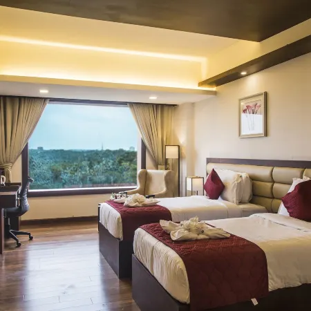 Kpm Tripenta Hotel