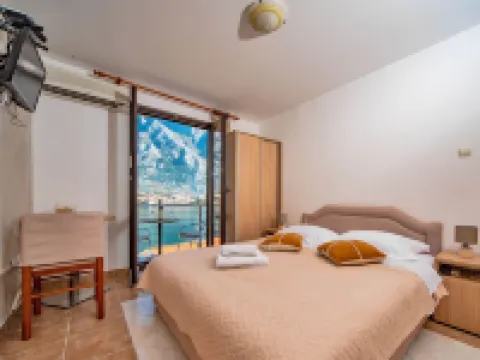 Apartments Marković Hotels in Muo