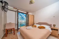 Apartments Marković Hotels in Muo