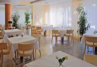 瑟特酒店 - 早餐