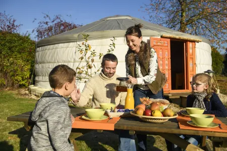 Le Village des Templiers Отели в г. Жизор