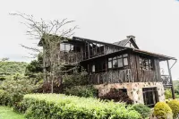 Kamaki House Hotels in 