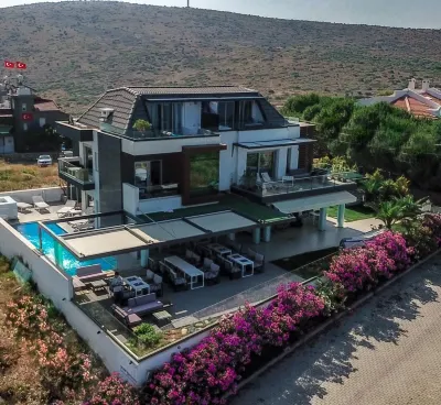Mavi Panorama Villa Hotel dekat Çeşme altinkum