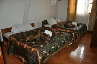 Riviera Hotel Hoima فنادق في Kijungu Village