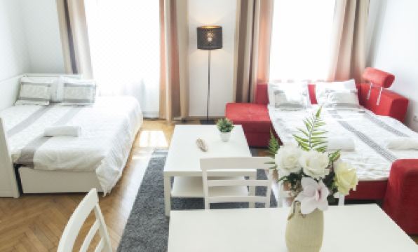 Real Apartments Révay