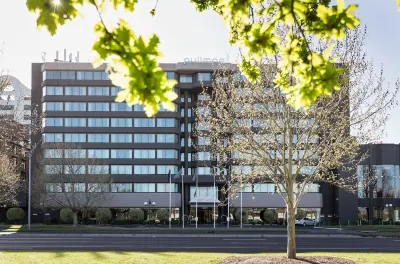 Pullman Melbourne Albert Park Hotels in Melbourne