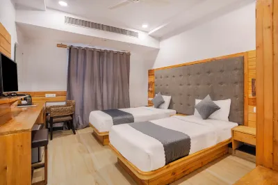 Loki's Forest Inn Отели в г. Рангаредди