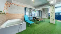Yeosu Wellstay Pool Villa - Hot Tub