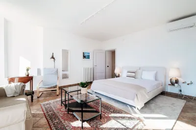 Villa Viviana - by Myhomeincomo Hôtels à : Carlazzo