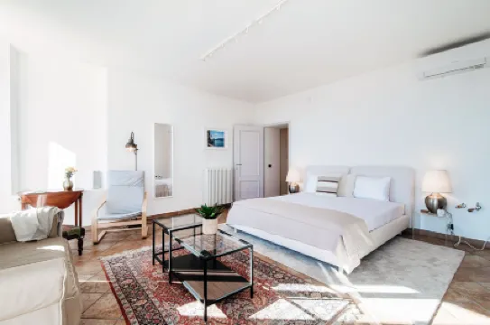 Villa Viviana - by Myhomeincomo