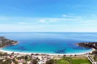 Hôtel A Cala - Suites Piscines privées et Vue Mer Hotels in Conca