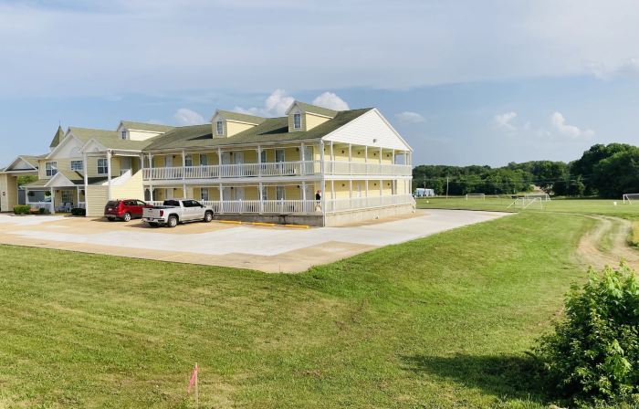 Honeysuckle Inn