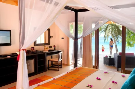 Vilamendhoo Island Resort & Spa Отели в г. Dhangethi