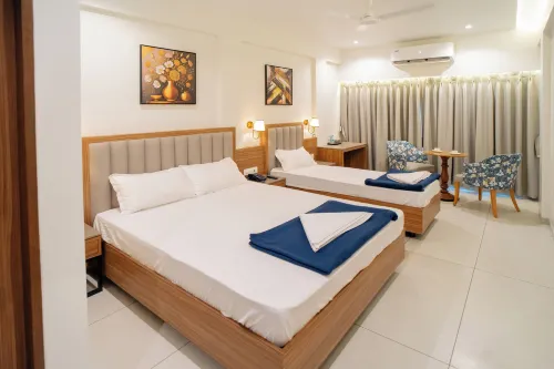 Hotel Anugraha NX فنادق في Boisar
