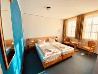 韋登米勒旅館 Claes Park附近的飯店