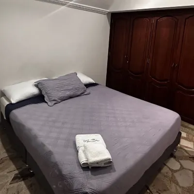 Hotel Santa Ana Luxury Rentals - Belmira モンテベルデ・ショッピングセンター周辺のホテル