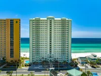Beautiful Condo on the Beach, Unit 1708 Hotels in Sunnyside