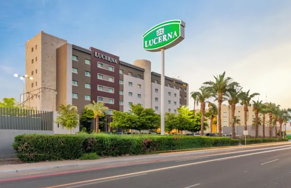 埃莫西約 魯克那酒店