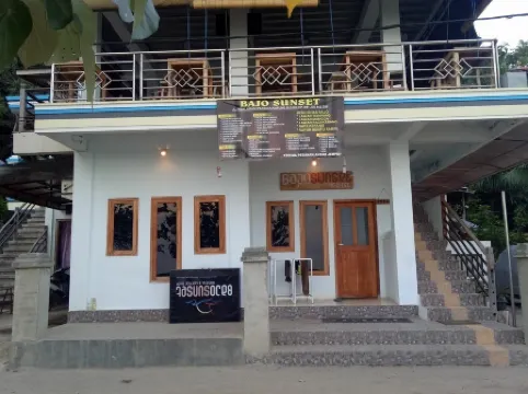 Bajo Sunset Hostel