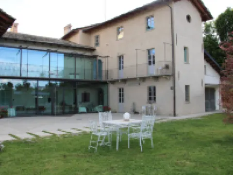 カーサ トッレ アレラ クーネオのホテル