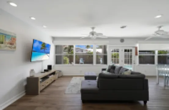 Sun-Filled Haven with Heated Pool and Outdoor Oasis - Charming Retreat