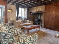 Rustic Cottage in the countryside Hotels in Crewkerne