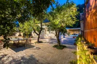 祕密花園 - 庭院私人泳池別墅