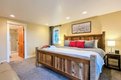 Hidden Haven - A Secluded Luxury Retreat in Willamette Valley