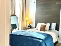 Chic & Cozy Downtown Apartment, Walk to Downtown, Restaurants, the Lake Hotels in Oswego