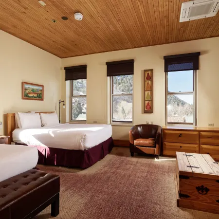 Independence Square Lodge by Frias