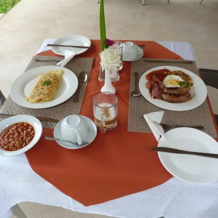 Bhejane Lodge Отели в г. Хуэндж